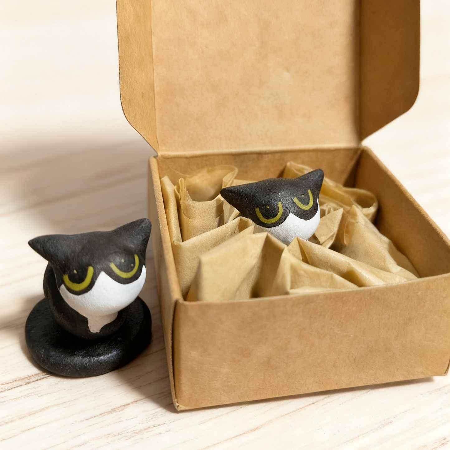 Mole Made Maxwell Spinning Cat